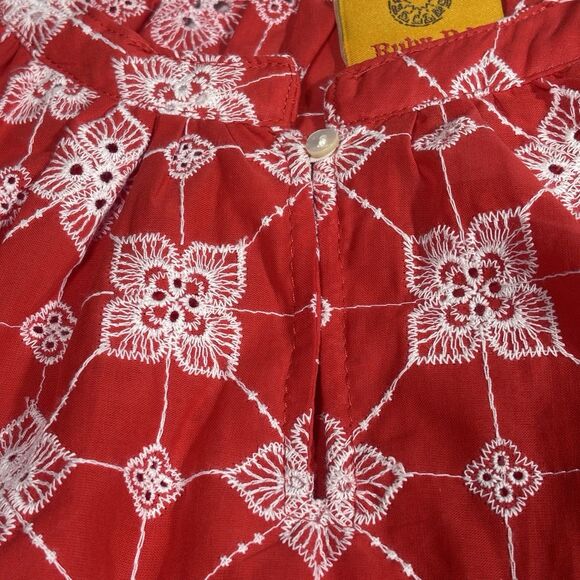 Ruby Rd. Red & White Flower Embroidery Detail Single Stitch size M Cotton Vintag - Picture 10 of 14